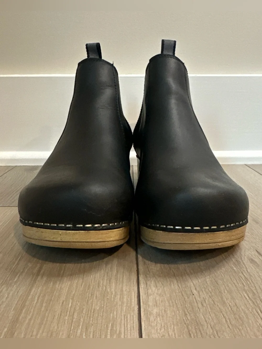 Dansko Womens Size 39 | 8.5-9 Becka Chelsea Black Leather Boots Ankle Booties